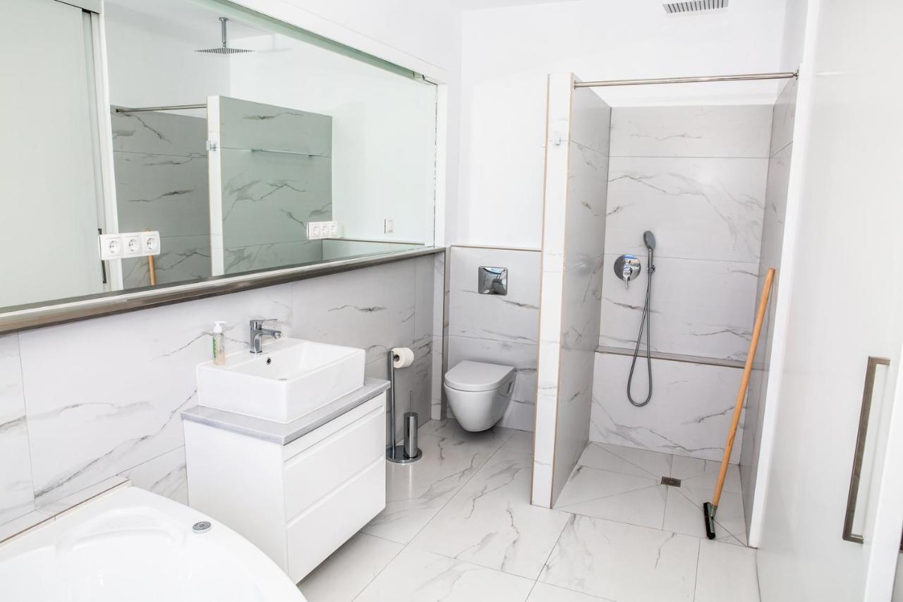 Komfort City Apartment "Elias" Mit Meerblick In Lavrio Exteriér fotografie